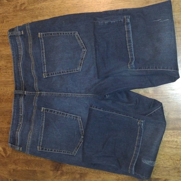 Chico's Dark Wash Distressed Ankle Jeans 2/34 - Picture 6 of 6